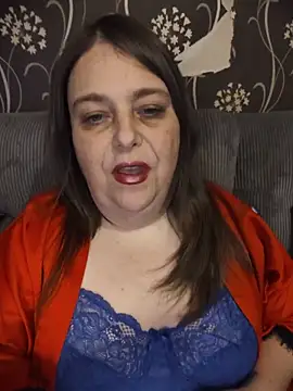Snapshot of HouseWifeWhore_Milf chatting on June 12, 4:11 am HouseWifeWhore Milf online show from June 12, 4:11 am
