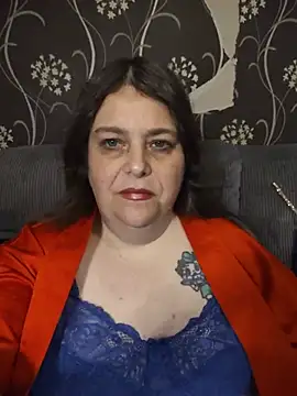 Snapshot of HouseWifeWhore_Milf chatting on June 24, 5:50 am HouseWifeWhore Milf online show from June 24, 5:50 am