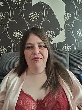 Snapshot of HouseWifeWhore_Milf chatting on June 29, 2:28 pm HouseWifeWhore Milf online show from June 29, 2:28 pm