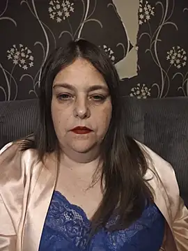 Snapshot of HouseWifeWhore_Milf chatting on August 2, 2:10 am HouseWifeWhore Milf online show from August 2, 2:10 am