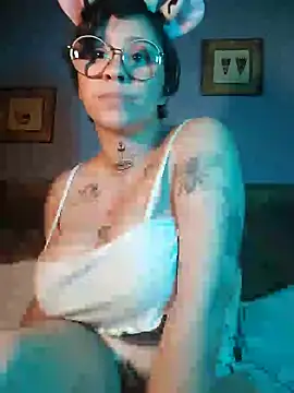 Lilmuh  online show from December 10, 11:40 pm