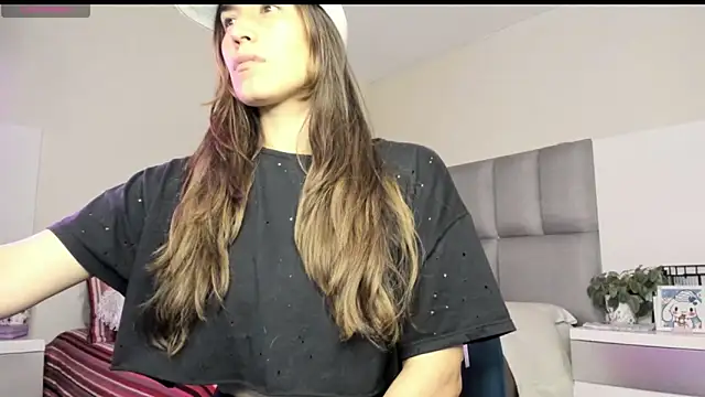 Snapshot of Charlotte7-7 chatting on September 23, 12:13 am Charlotte7-7 online show from September 23, 12:13 am