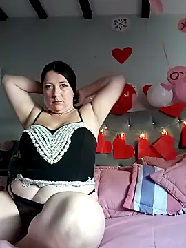 Snapshot of isabella_rossse chatting on February 12, 1:59 pm isabella rossse online show from February 12, 1:59 pm