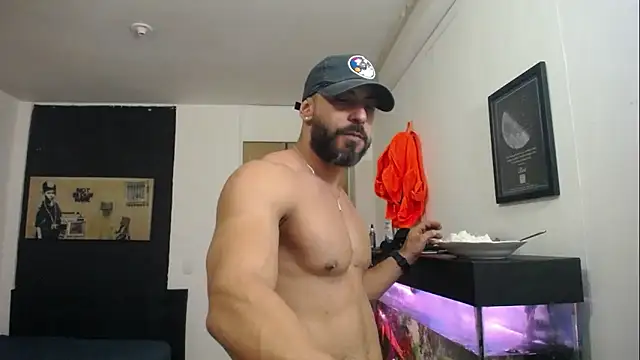 Snapshot of romeolovedark chatting on December 2, 10:34 pm romeolovedark online show from December 2, 10:34 pm