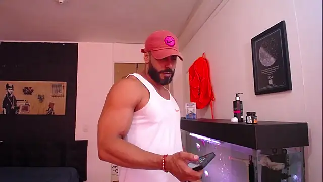 Snapshot of romeolovedark chatting on January 4, 9:20 pm romeolovedark online show from January 4, 9:20 pm