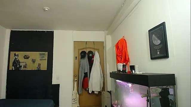 Snapshot of romeolovedark chatting on January 10, 3:39 am romeolovedark online show from January 10, 3:39 am