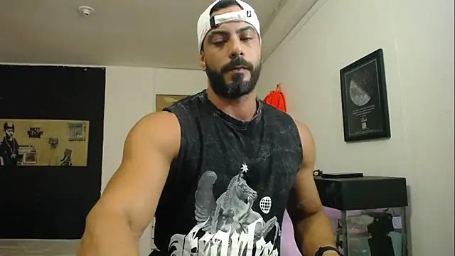 Snapshot of romeolovedark chatting on January 15, 12:51 am romeolovedark online show from January 15, 12:51 am