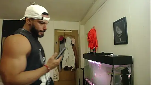 Snapshot of romeolovedark chatting on January 15, 11:40 pm romeolovedark online show from January 15, 11:40 pm