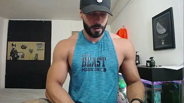 Snapshot of romeolovedark chatting on January 21, 3:04 am romeolovedark online show from January 21, 3:04 am