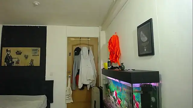 Snapshot of romeolovedark chatting on January 23, 2:44 am romeolovedark online show from January 23, 2:44 am