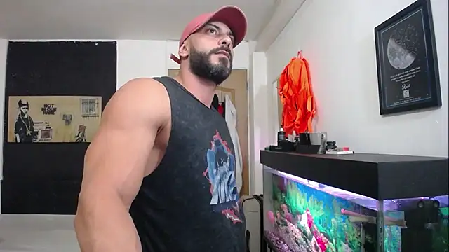 Snapshot of romeolovedark chatting on January 25, 2:15 am romeolovedark online show from January 25, 2:15 am