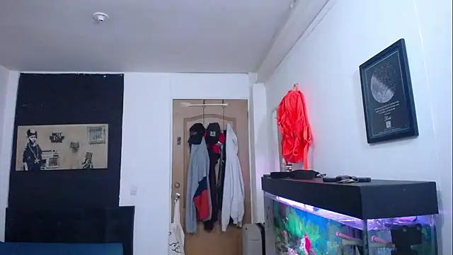 Snapshot of romeolovedark chatting on January 31, 4:36 am romeolovedark online show from January 31, 4:36 am