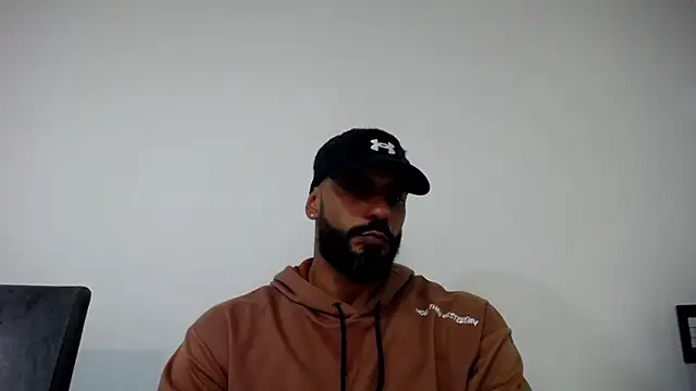 Snapshot of romeolovedark chatting on March 14, 3:48 am romeolovedark online show from March 14, 3:48 am