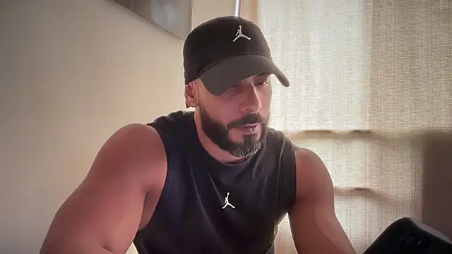 romeolovedark online show from February 17, 5:52 pm