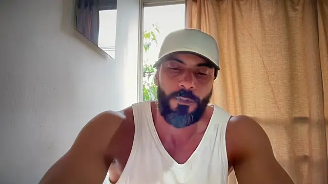 romeolovedark online show from May 13, 10:17 pm