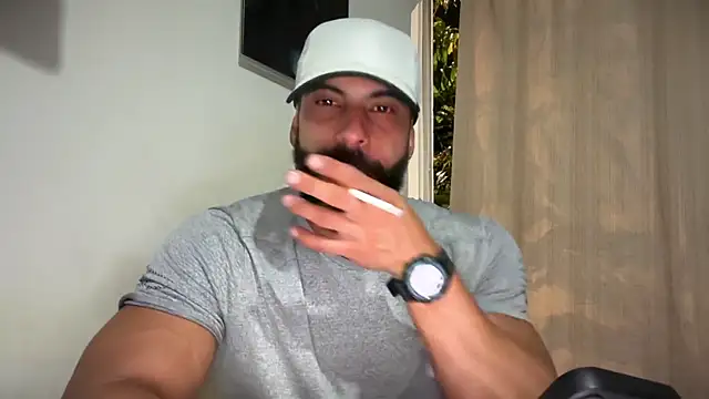 romeolovedark online show from June 16, 1:08 am