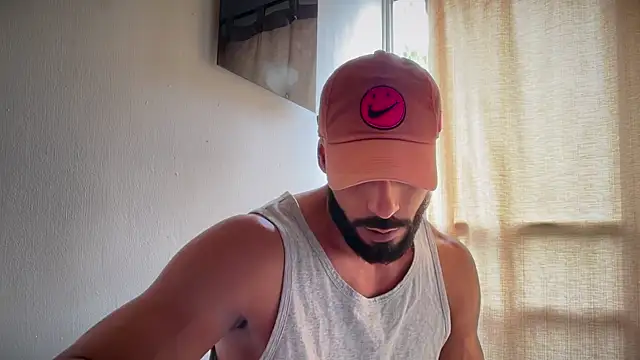 romeolovedark online show from July 4, 2:45 pm
