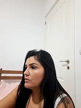 laura dirtyhot online show from December 13, 7:10 pm