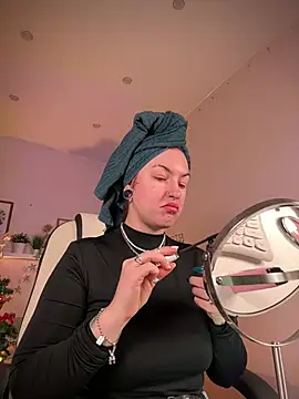 IvyHoney online show from January 5, 6:35 am
