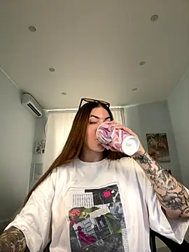 IvyHoney online show from September 9, 8:47 am