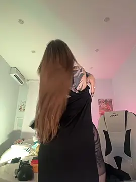 Snapshot of IvyHoney chatting on September 20, 7:31 am IvyHoney online show from September 20, 7:31 am