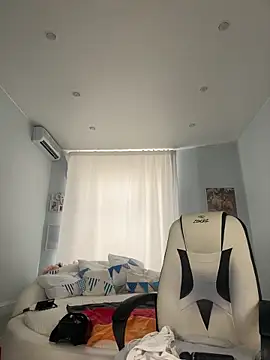 Snapshot of IvyHoney chatting on September 23, 9:12 am IvyHoney online show from September 23, 9:12 am