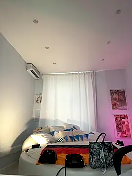 Snapshot of IvyHoney chatting on October 7, 10:34 am IvyHoney online show from October 7, 10:34 am