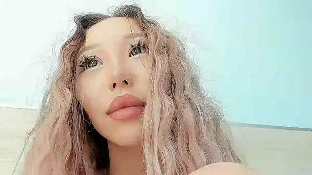 Pupasui02 online show from March 7, 8:22 am