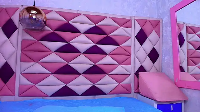 Snapshot of agath_69 chatting on October 6, 12:02 pm agath 69 online show from October 6, 12:02 pm