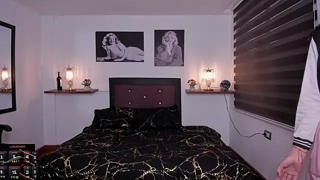 Mariana Joness online show from October 9, 1:58 am