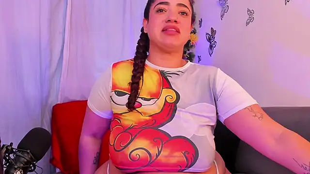 HannaMiillsxh online show from May 1, 4:55 pm