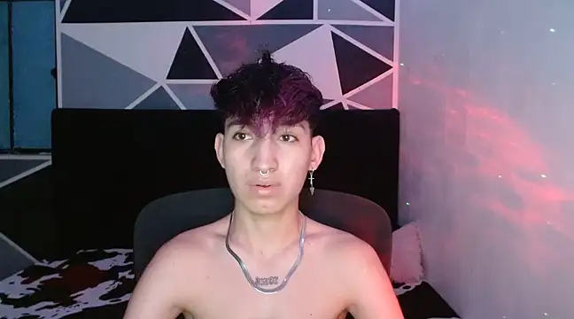 littlextreme online show from December 10, 12:28 am