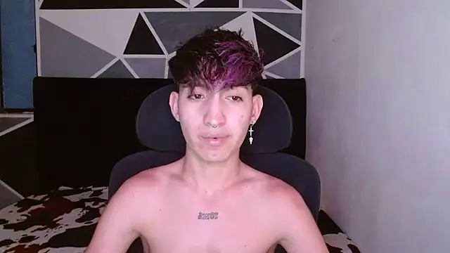 littlextreme online show from December 20, 4:53 am