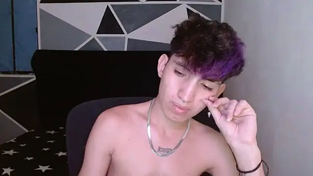 littlextreme online show from December 28, 1:08 am