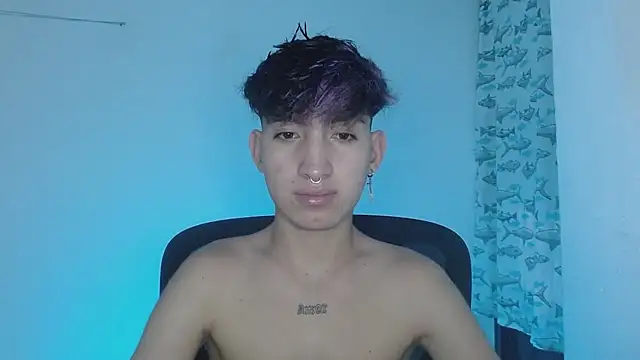 littlextreme online show from February 5, 11:50 pm