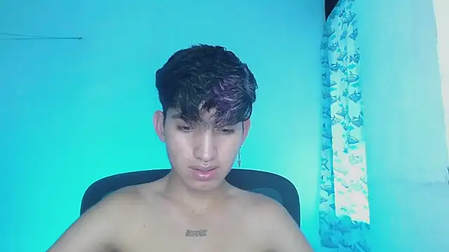 littlextreme online show from February 24, 11:21 am