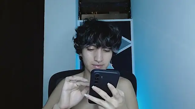 littlextreme online show from January 16, 2:48 am