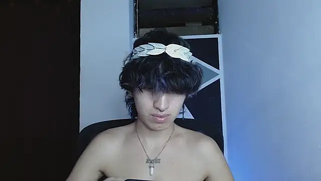 littlextreme online show from March 5, 2:29 am