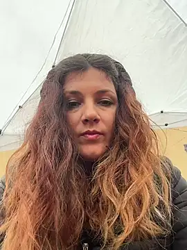 DaisyVibesss online show from March 1, 9:55 am