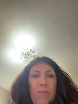 DaisyVibesss online show from March 30, 8:15 am