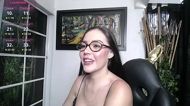 brianna 196 online show from May 11, 8:06 pm