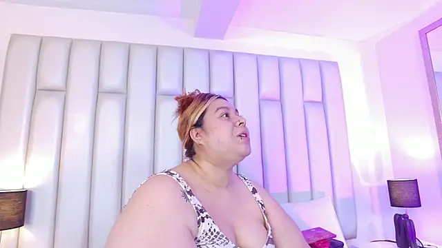 Snapshot of aandreaperez chatting on March 12, 11:49 am aandreaperez online show from March 12, 11:49 am