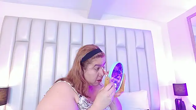 Snapshot of aandreaperez chatting on March 17, 11:46 am aandreaperez online show from March 17, 11:46 am