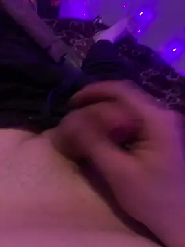 Hugetings online show from March 10, 10:42 am