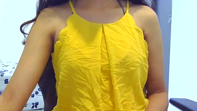 Snapshot of doll_sawra chatting on January 3, 8:54 am doll sawra online show from January 3, 8:54 am