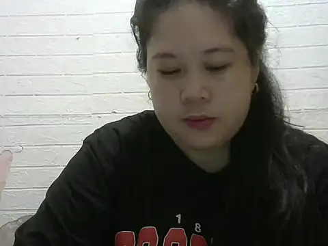 hotsexylyn online show from September 11, 8:47 am