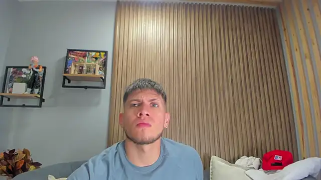 SebastianMaximoff online show from December 6, 11:54 am