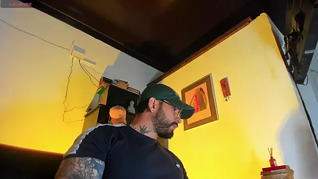 CamiloGray  online show from November 20, 1:55 pm