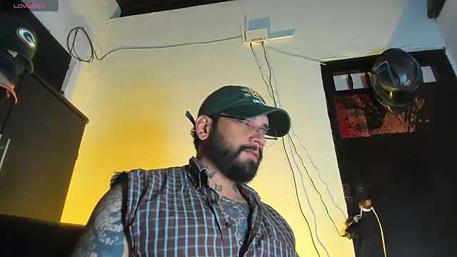 CamiloGray  online show from December 18, 2:12 pm