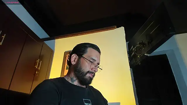 CamiloGray  online show from March 5, 2:46 pm